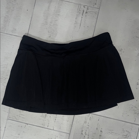 Lululemon Pleated Tennis Skort - Picture 1 of 8